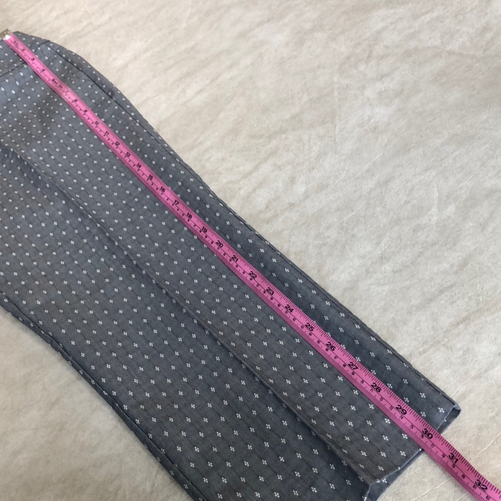 Ann Taylor Women's Curvy Cropped Leg Trouser Pants Gray White Diamond Size 2P - Picture 6 of 14